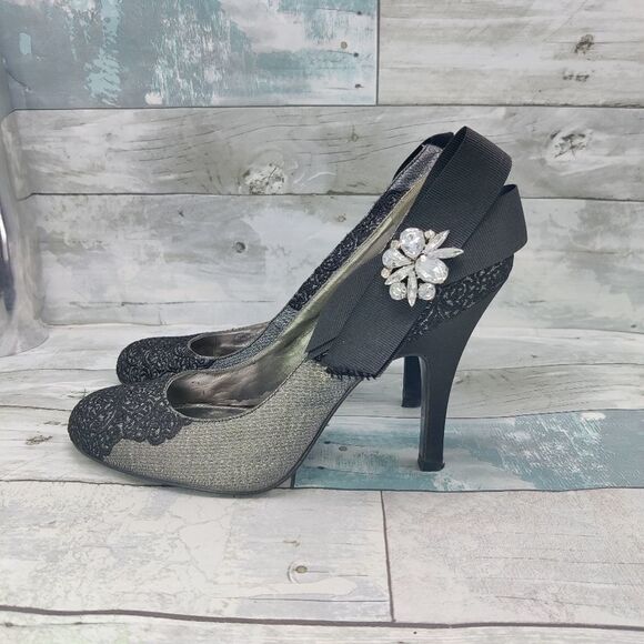 Vince Camuto 'Beauty' Heels w/ Crystal Rhinestone Lace Bow Sz 7.5 Pumps - Picture 2 of 16